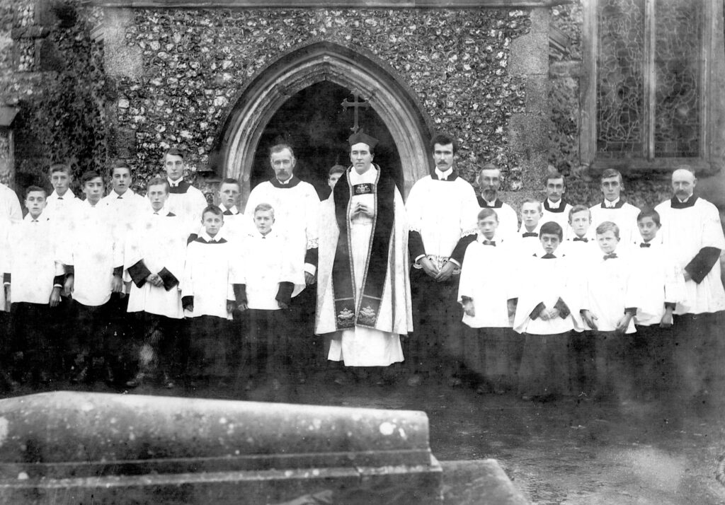 Image of Borden Church Choir, incumbent and servers (1910).